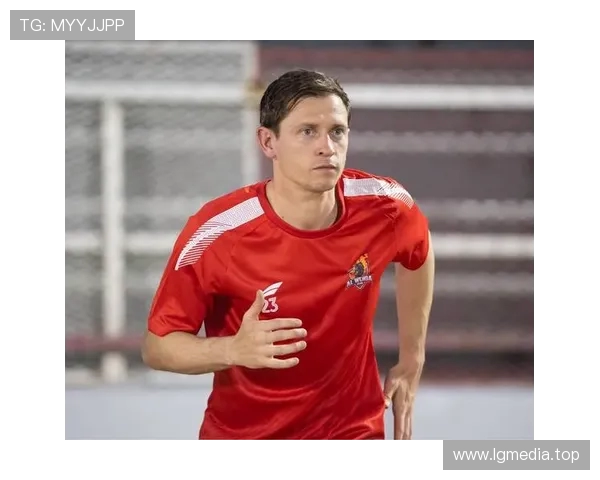 阿德莱德联官方宣布克雷格·古德温继续担任新赛季队长